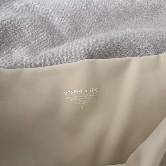 MONDAY BODY Cream High-Waisted Leggings 27 inch - Picture 2 of 4